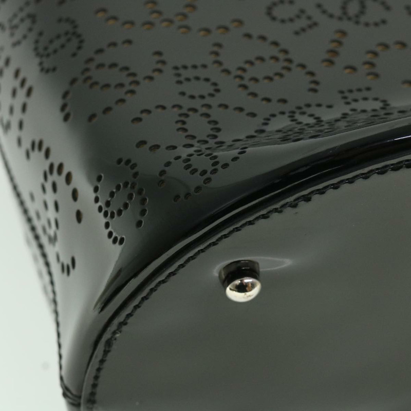 【日本直送】CHANEL COCO Mark Punching 手包漆皮黑 CC 正品 54999-15