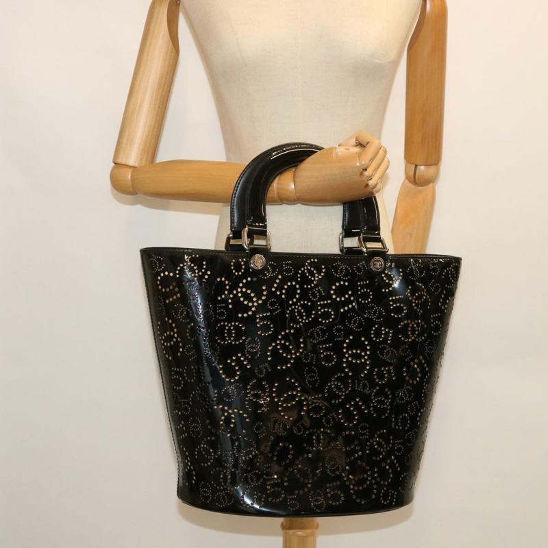 【日本直送】CHANEL COCO Mark Punching 手包漆皮黑 CC 正品 54999-22
