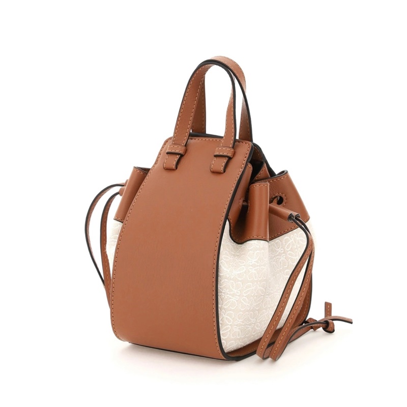 LOEWE hammock mini 小牛皮配緹花織 亞麻色+棕色(吊床包)-0