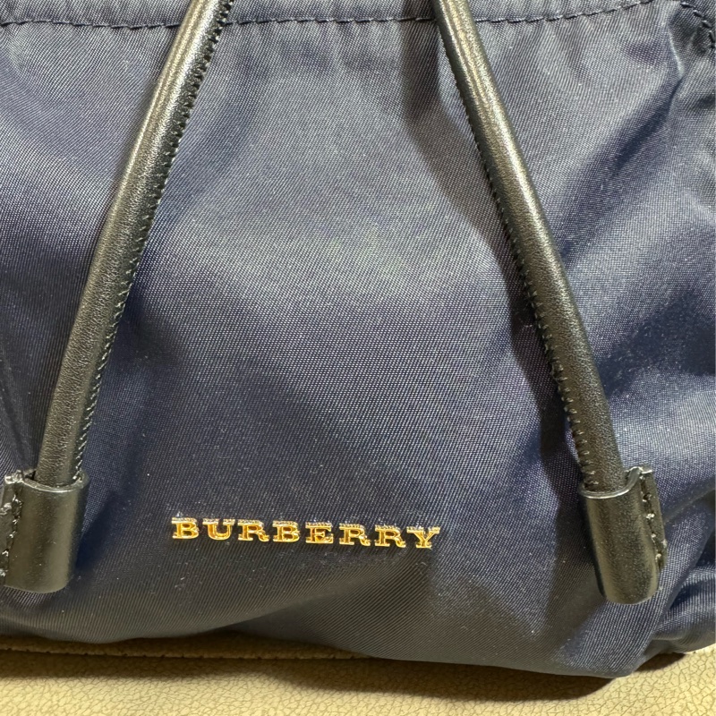 BURBERRY 巴寶莉 The Rucksack尼龍拼皮革中型軍旅後背包(海軍藍)-1