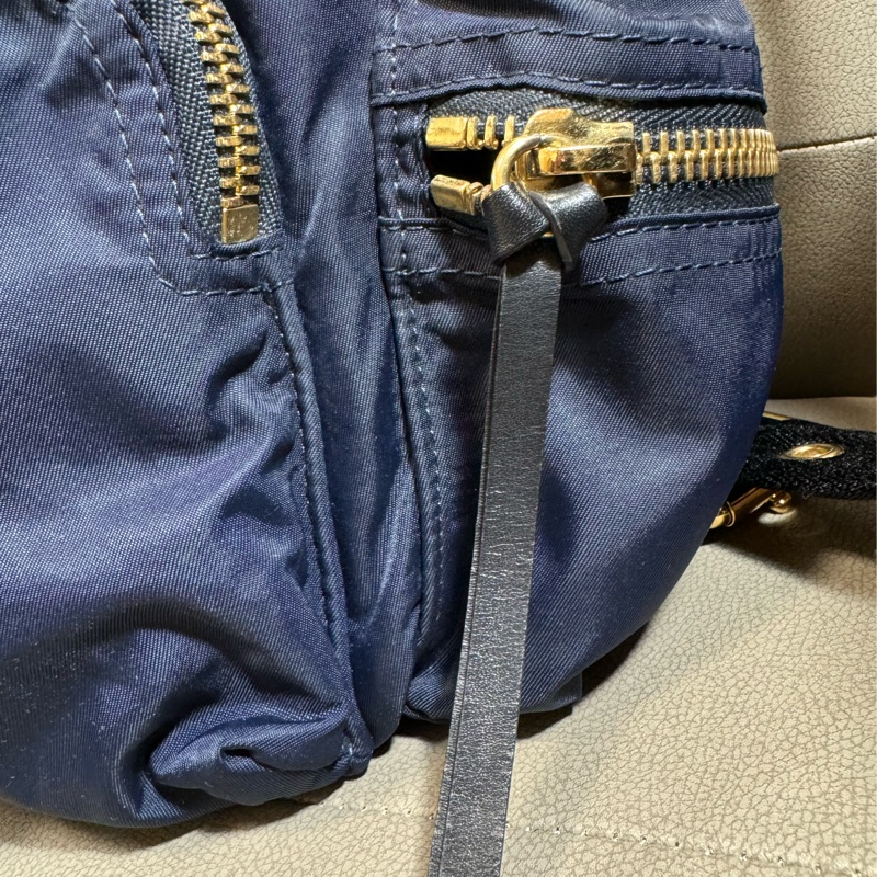 BURBERRY 巴寶莉 The Rucksack尼龍拼皮革中型軍旅後背包(海軍藍)-4