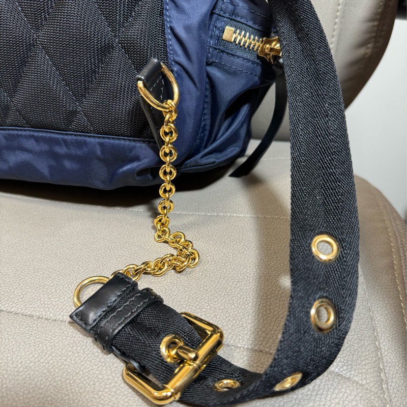 BURBERRY 巴寶莉 The Rucksack尼龍拼皮革中型軍旅後背包(海軍藍)-13