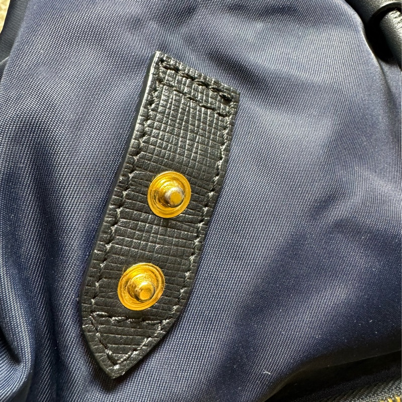 BURBERRY 巴寶莉 The Rucksack尼龍拼皮革中型軍旅後背包(海軍藍)-18