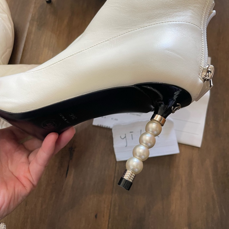 (已預訂)香奈兒珍珠短靴高跟鞋-36
