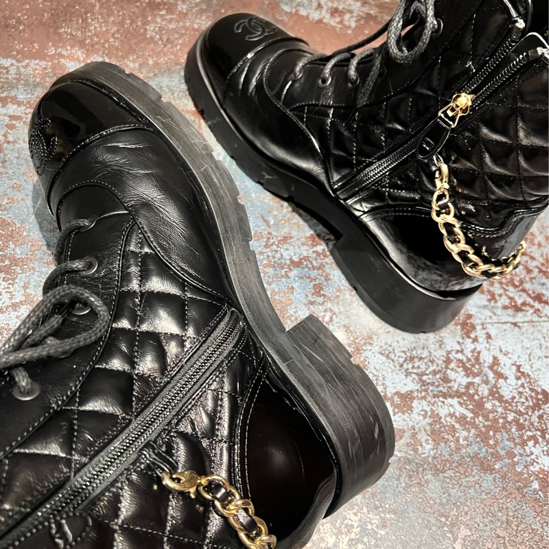 Chanel 鏈條馬丁靴短靴-皮革拼接菱格⭐️Chanel 鏈條手鍊+鞋都擁有-12