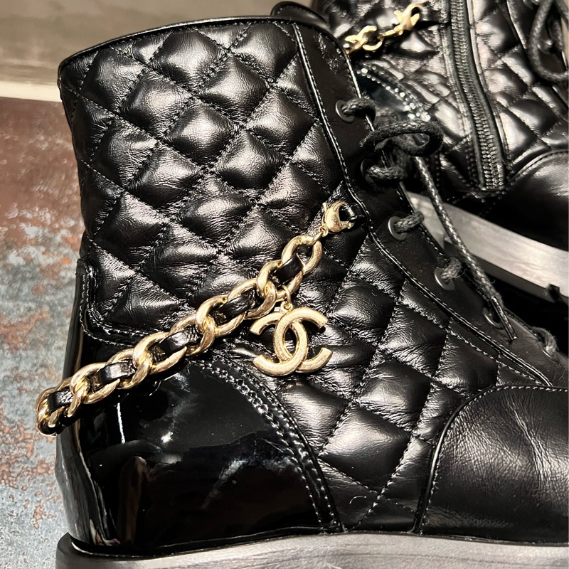 Chanel 鏈條馬丁靴短靴-皮革拼接菱格⭐️Chanel 鏈條手鍊+鞋都擁有-13