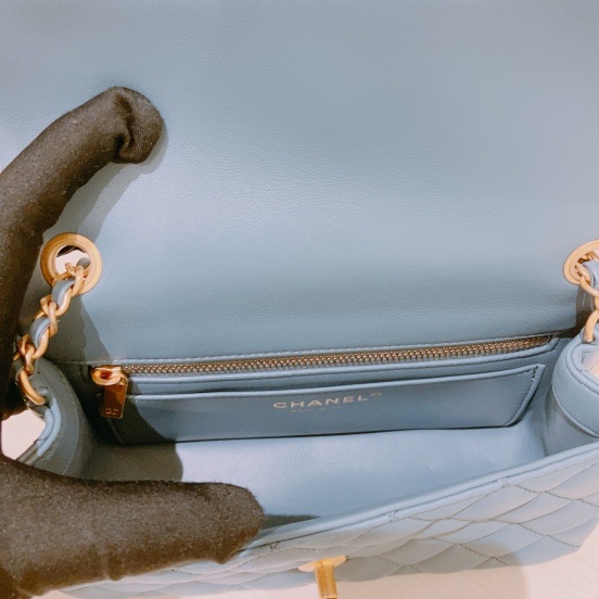 CHANEL 香奈兒經典翻蓋包跟調節器 CLASSIC FLAP 20CM WITH GOLD BALL-5