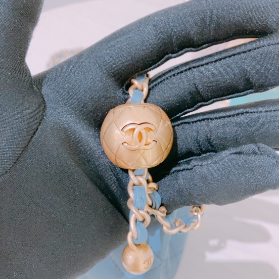 CHANEL 香奈兒經典翻蓋包跟調節器 CLASSIC FLAP 20CM WITH GOLD BALL-6