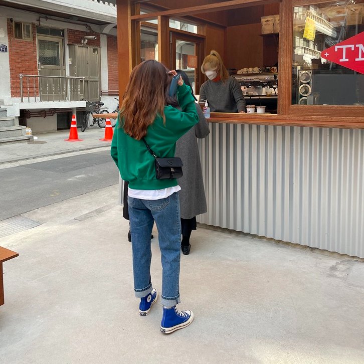 Prada 2ZH108 Re-Nylon和Saffiano皮革智慧手機保護包《2024季度新品》-2