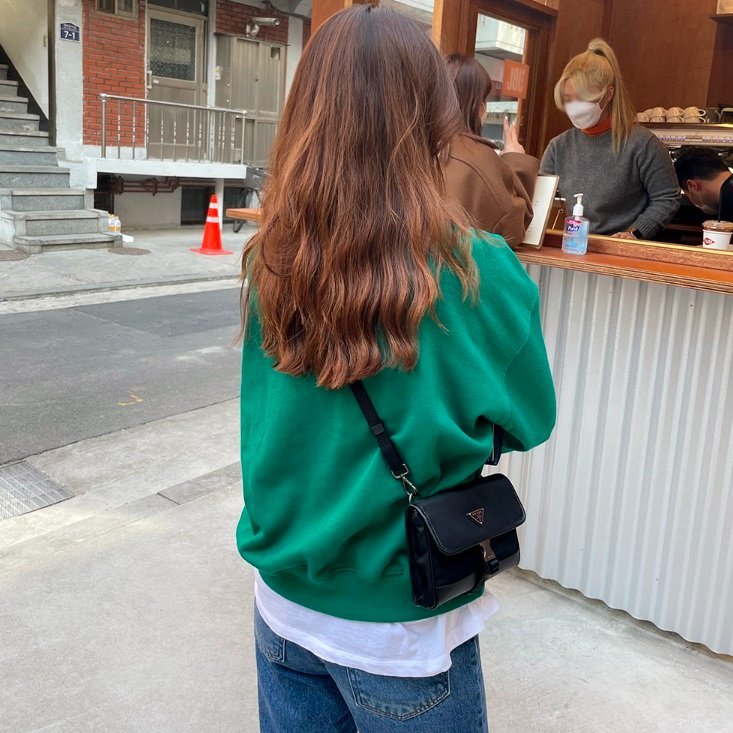 Prada 2ZH108 Re-Nylon和Saffiano皮革智慧手機保護包《2024季度新品》-3