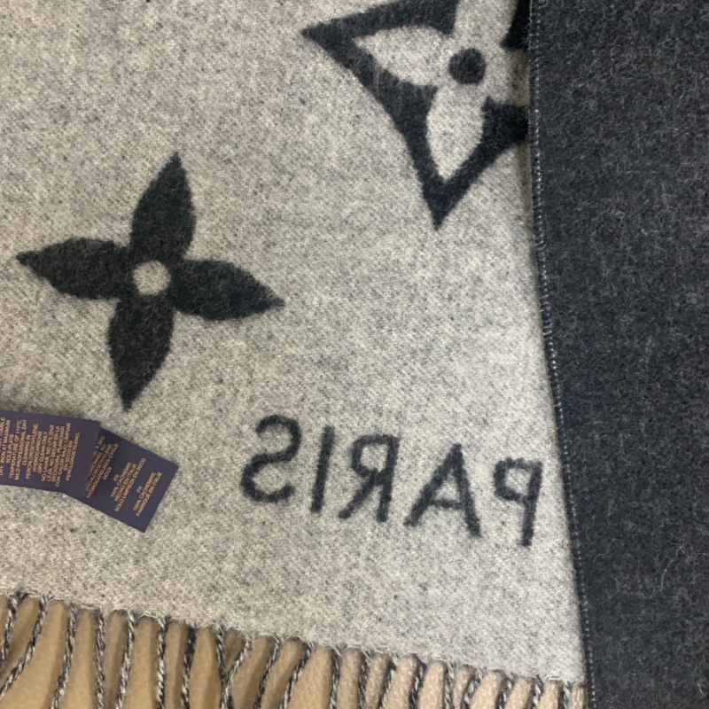 (全新現貨) Louis Vuitton Reykjavik Scarf 羊絨頸巾圍巾 M71040 黑色 黑灰色-3