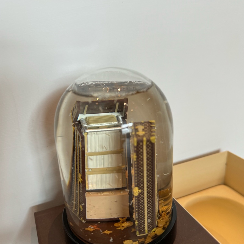 LOUIS VUITTON LV 硬箱水晶球-1
