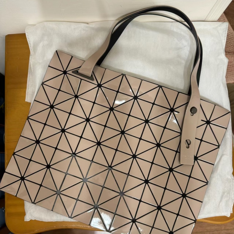 全新 Bao Bao奶茶色10*8手提袋-4