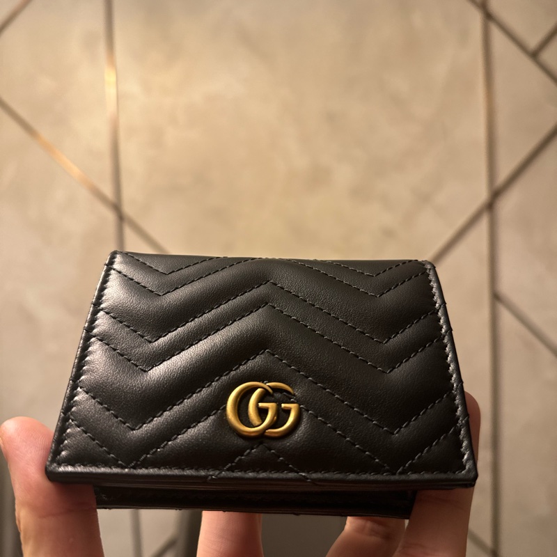 Gucci女用黑色短夾-12