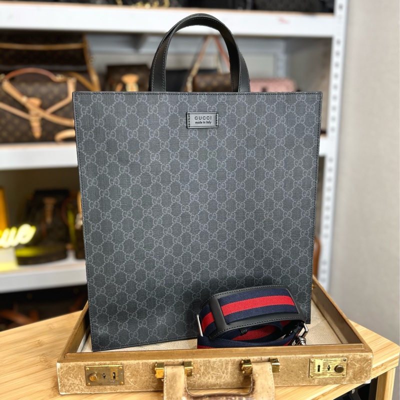 GUCCI GG supreme新款黑原花琴譜包/斜背🕶️個性帥款-0