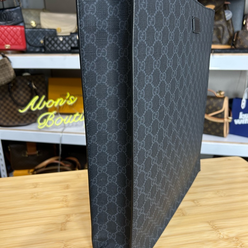 GUCCI GG supreme新款黑原花琴譜包/斜背🕶️個性帥款-7