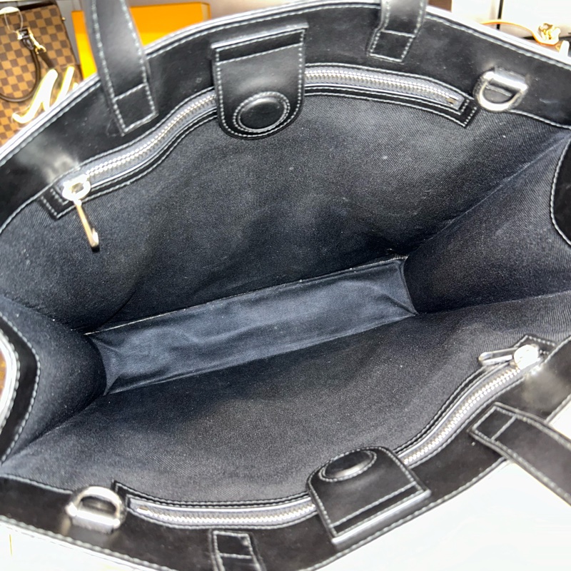 GUCCI GG supreme新款黑原花琴譜包/斜背🕶️個性帥款-16