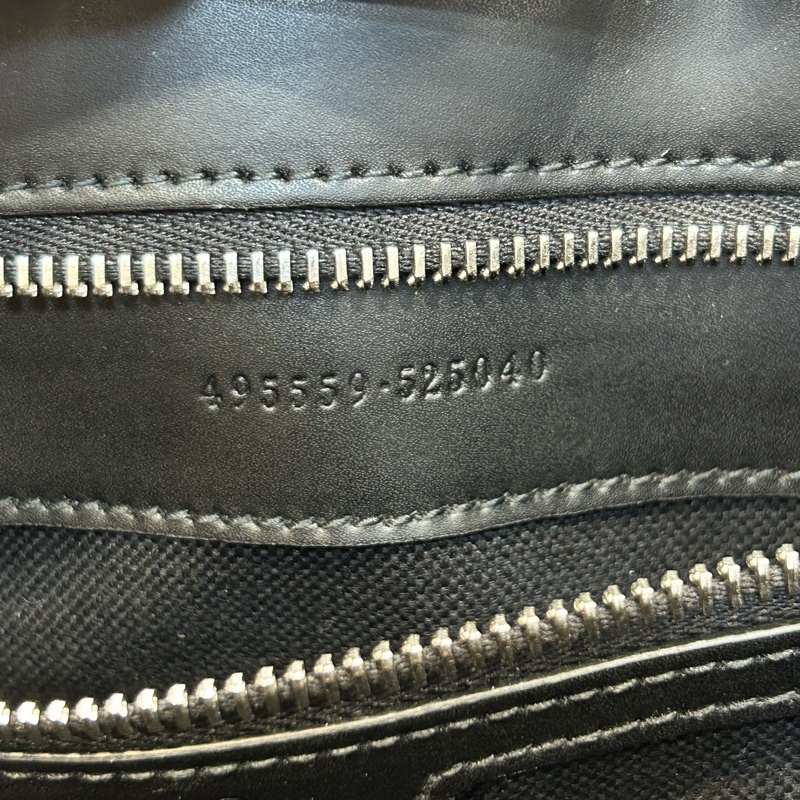 GUCCI GG supreme新款黑原花琴譜包/斜背🕶️個性帥款-18