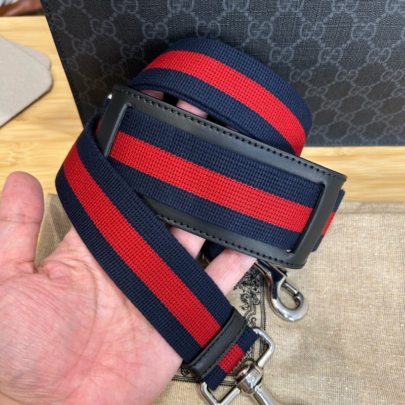 GUCCI GG supreme新款黑原花琴譜包/斜背🕶️個性帥款-20