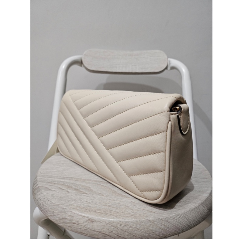 Tory Burch 腋下包 SMALL KIRA CHEVRON FLAP SHOULDER BAG 90456-3