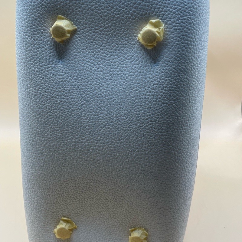 Coach 新款Dempsey白粉色22托特包(小號)-4