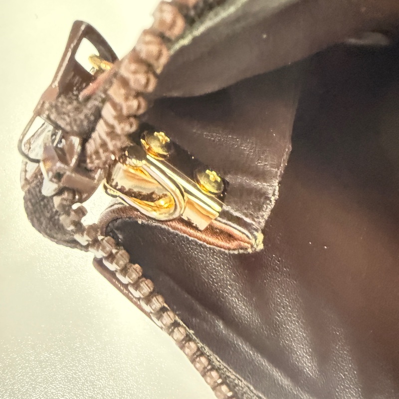 Celine Macadam Pouch 賽琳中古馬車化妝袋-15