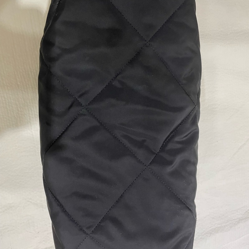 COS 黑色菱格絎縫包-7