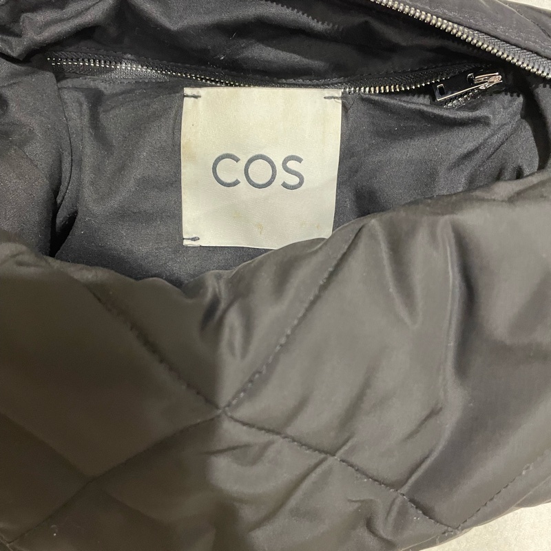 COS 黑色菱格絎縫包-8