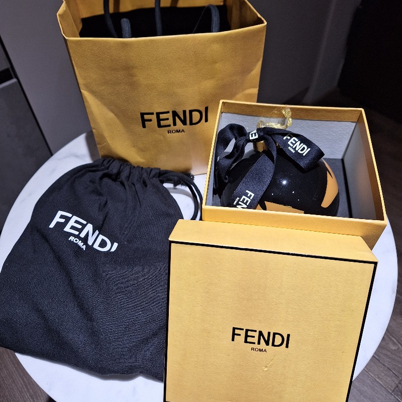 FENDI  VIP 限量 聖誕禮-4