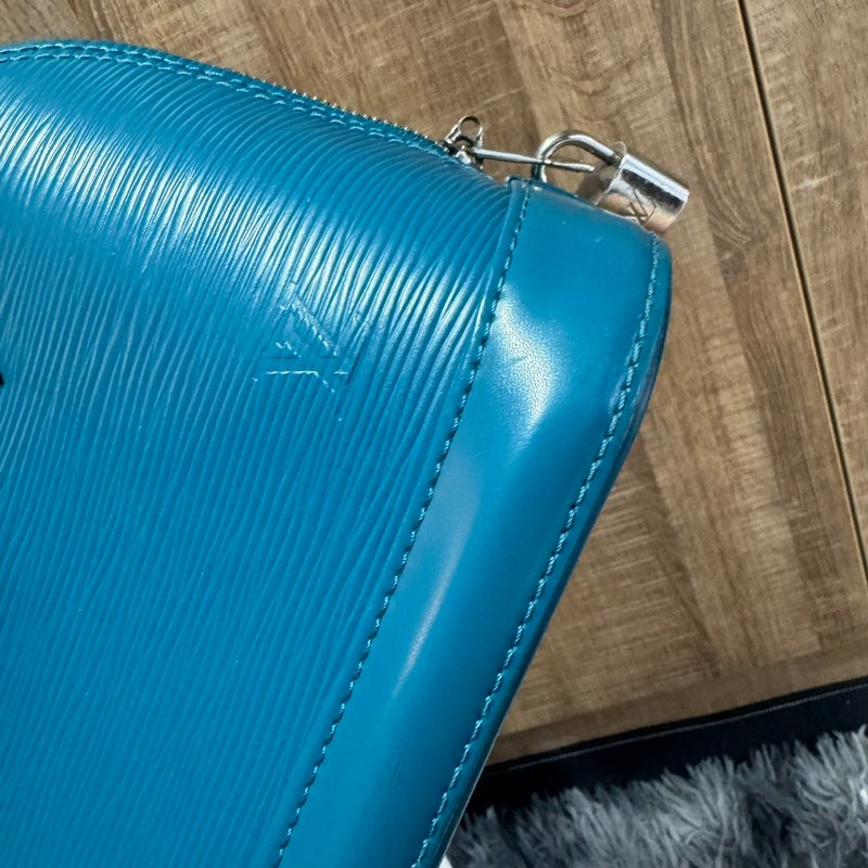 LV Alma bb epi 貝殼包-3