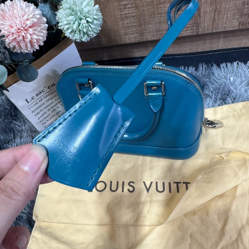 LV Alma bb epi 貝殼包-14