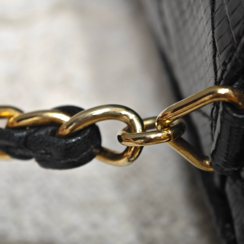 藏家必收 ChanelVINTAGE 香奈兒老香蜥蜴皮流蘇相機包-11