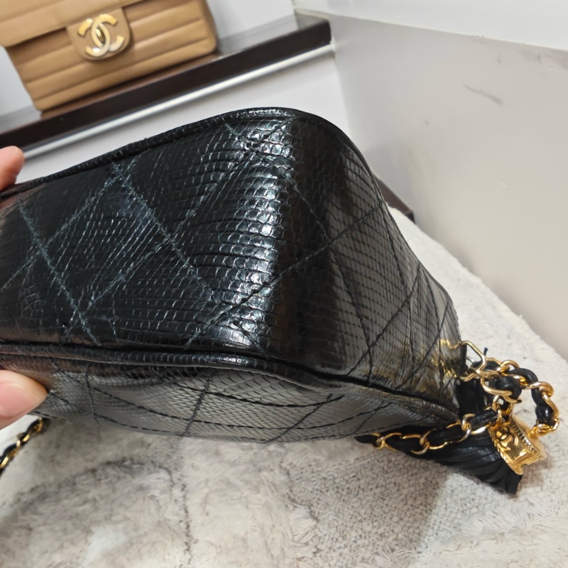 藏家必收 ChanelVINTAGE 香奈兒老香蜥蜴皮流蘇相機包-16