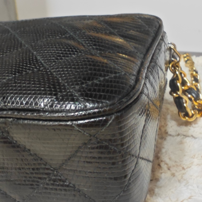 藏家必收 ChanelVINTAGE 香奈兒老香蜥蜴皮流蘇相機包-21