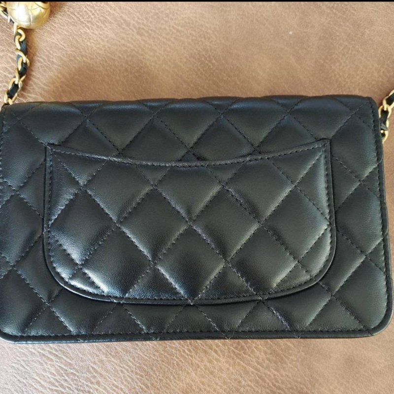 CHANEL 經典雙C LOGO 菱格粒紋小羊皮金球 WOC三用金球鏈條 側/斜背包 黑色 芯片款-2