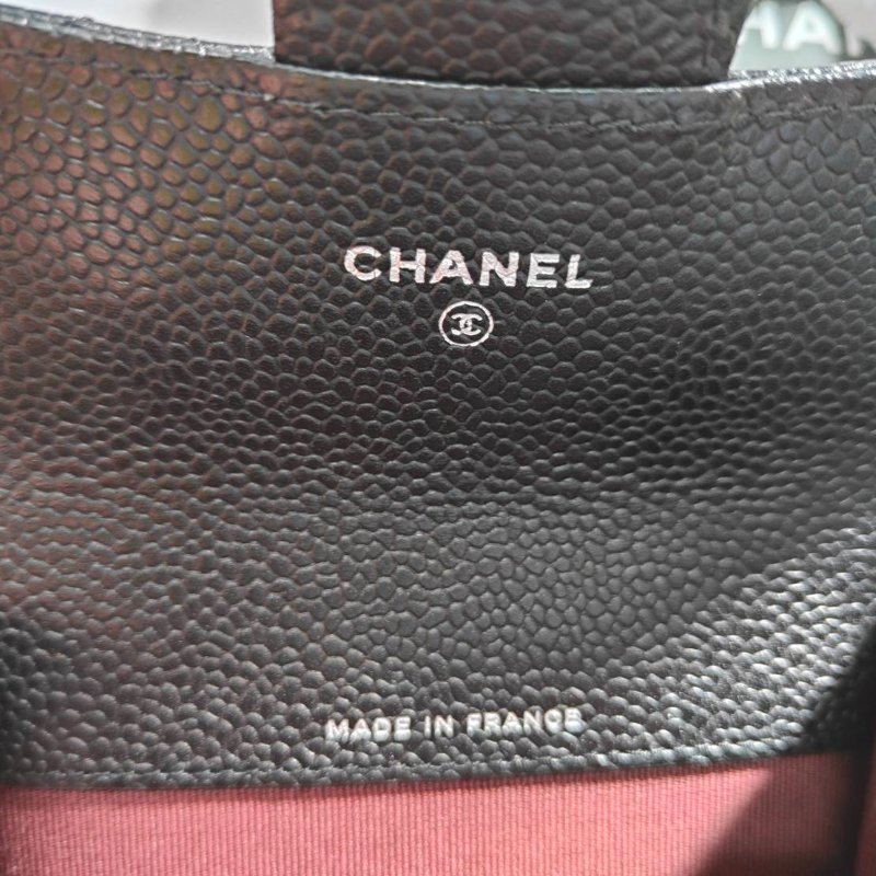 香奈兒Chanel荔枝牛皮卡包(黑銀)全新..未使用.晶片板-2