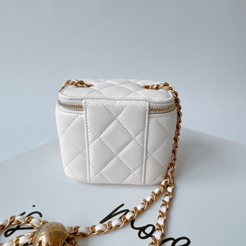 CHANEL 金球 化妝包-5