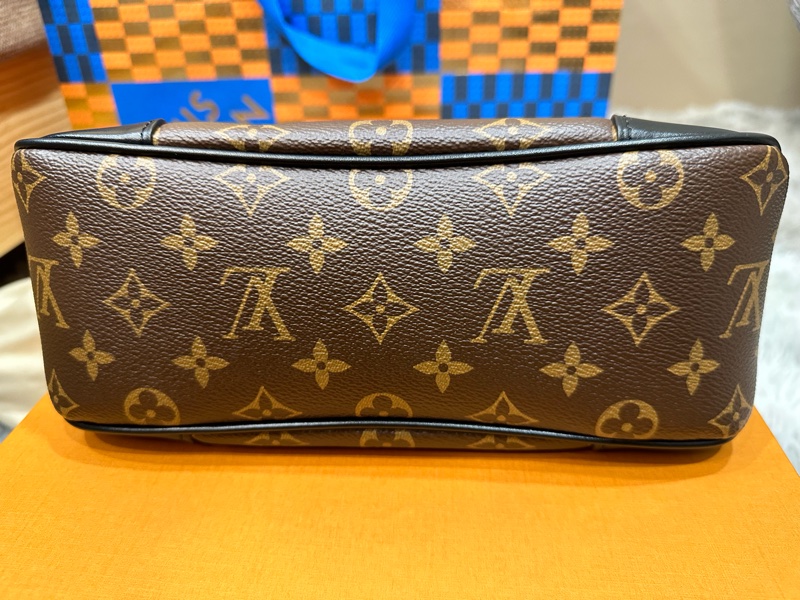 LV BOULOGEN黑牛角 肩背包-2