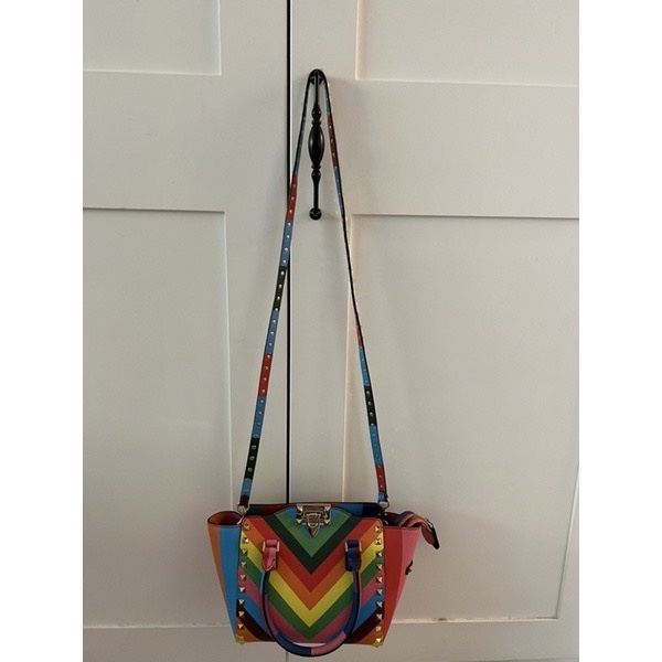 Valentino限量卯釘手提側背帶包-6