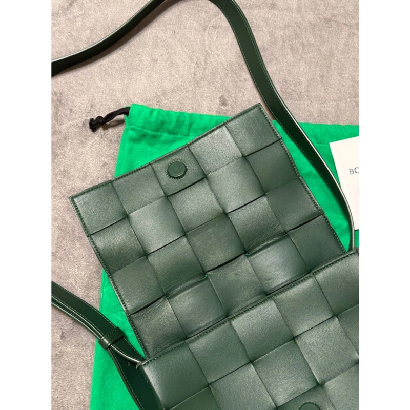 Bottega Veneta Cassette/深綠色復古綠大格編織卡帶肩背包-6