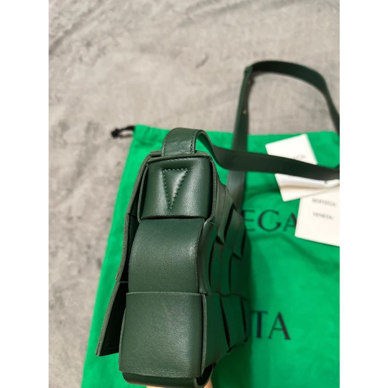 Bottega Veneta Cassette/深綠色復古綠大格編織卡帶肩背包-9