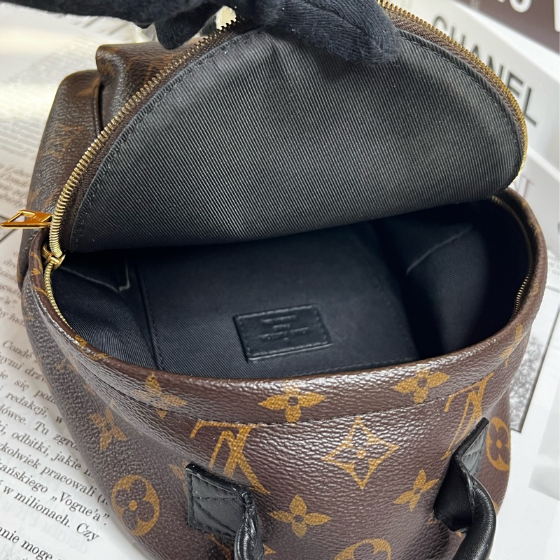 LV mini 後背包 小書包《台灣購證》-16