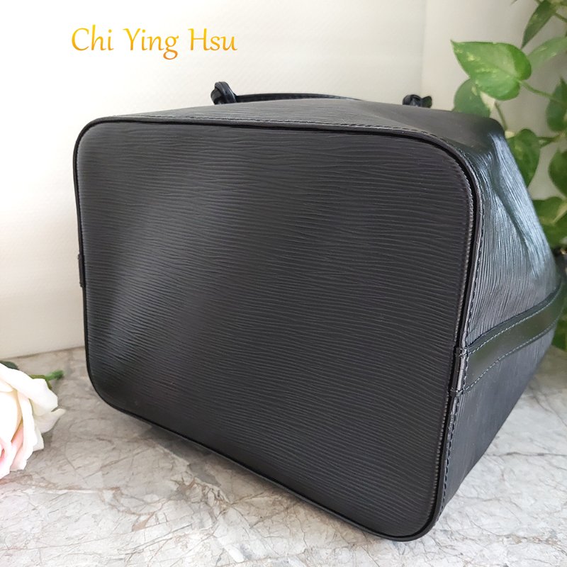 LV EP I 黑色 Vintage🎀現品實拍🎀 牛皮水波紋(中款)水桶包 ~二手約9.2成新以上-6