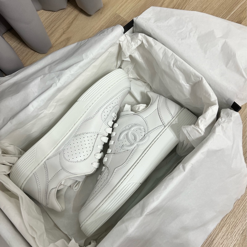 CHANEL 23A双C logo 經典小白鞋-0