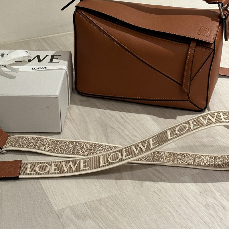 loewe寬背帶 肩帶 狀況超新 焦糖色-1