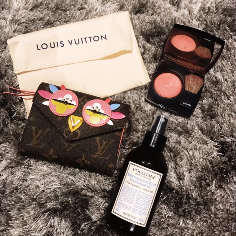 👝Louis Vuitton ❤️ Lv愛情鳥限量款三折短夾 情人節限定-0