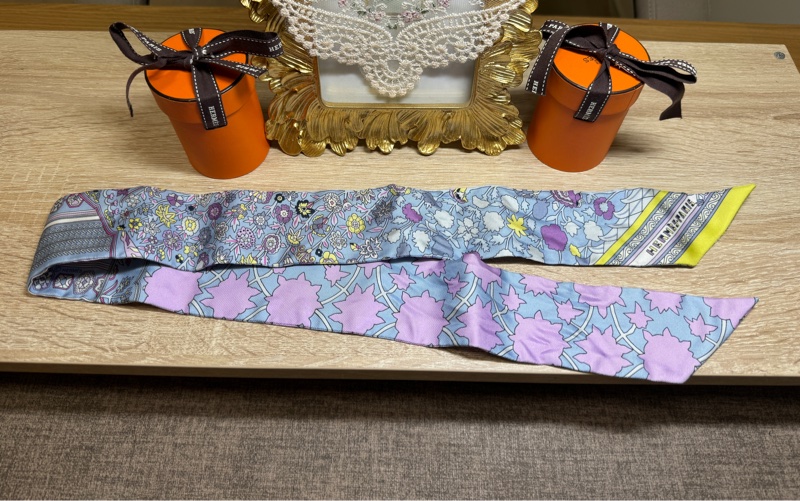 Hermes 愛馬仕 Twilly絲巾 (單條)-0