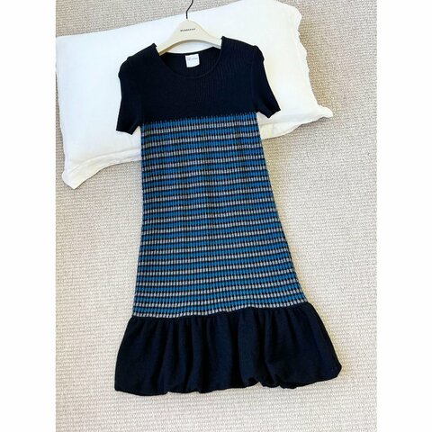 RED VALENTINO 英倫羊毛澎澎洋裝