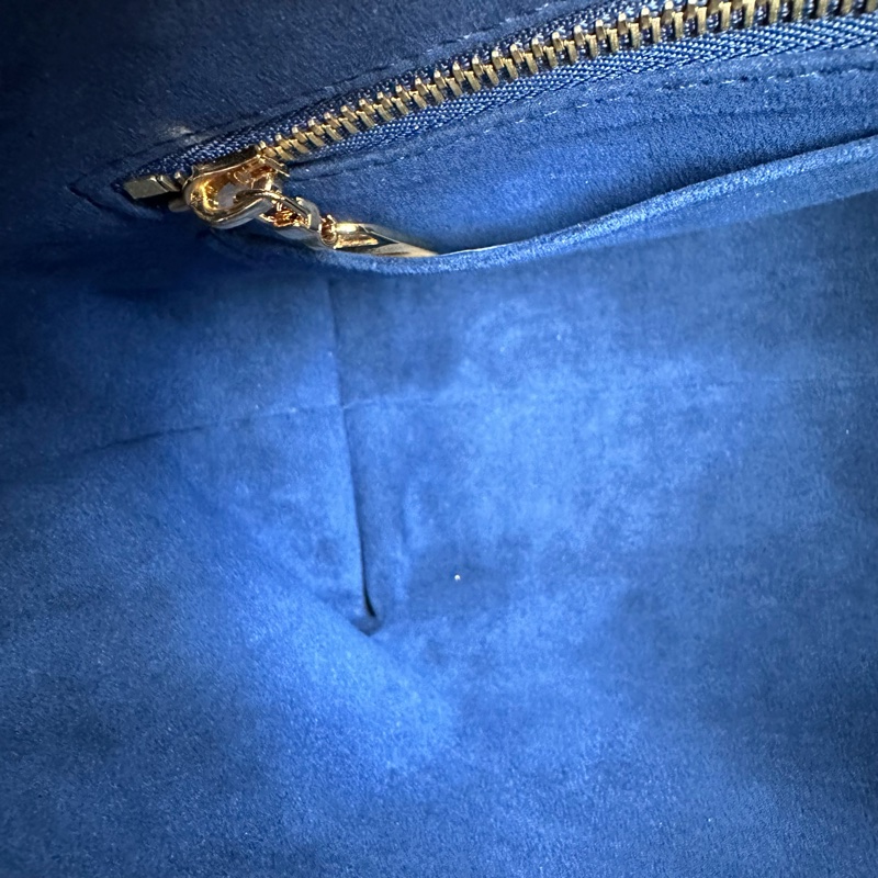 M46288 CarryAll PM黑牛皮壓紋肩背包-15