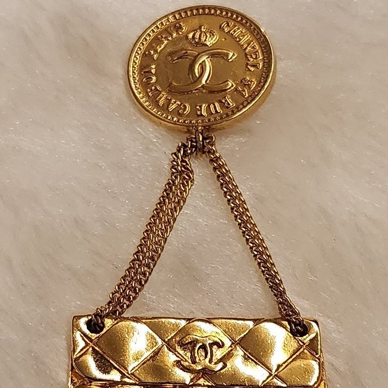 限時特價,母親節禮物~~CHANEL香奈兒Vintage老香金色CF包/coco包雙C logo吊墜絕美胸針-3